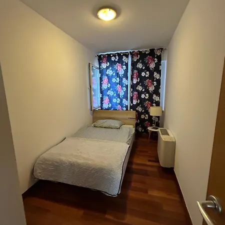 2br Apartment-next To Old Town-private Parking Daire Zadar