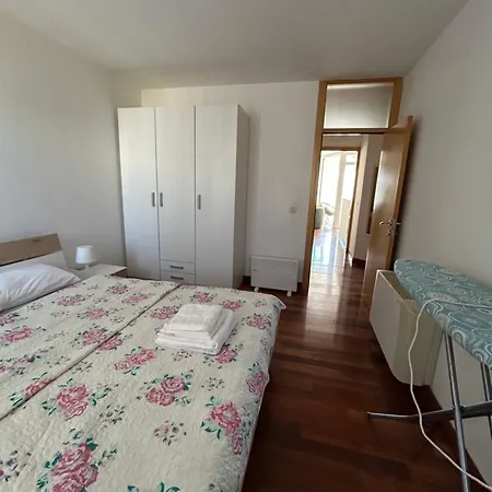 2br Apartment-next To Old Town-private Parking Zadar