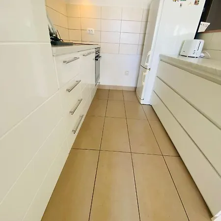 2Br Apartment-Next To Old Town-Private Parking Apartmán *